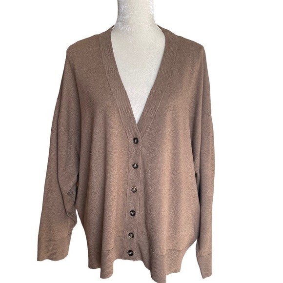 Torrid Women’s Everyday Plush Cardigan Plus Size 4 V-neck Button Front - Picture 5 of 12